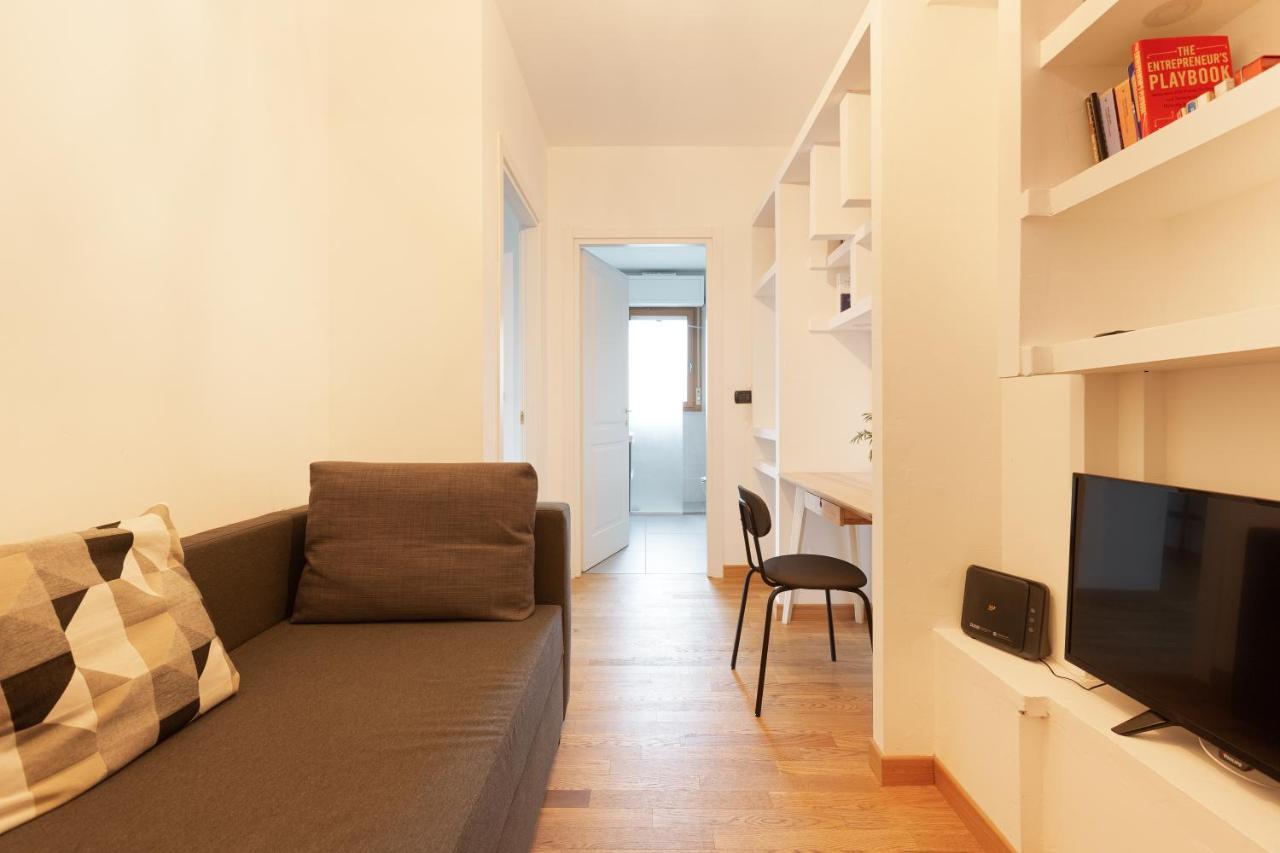 Milan Comfy Apartment X3 - With Balcony Exterior foto